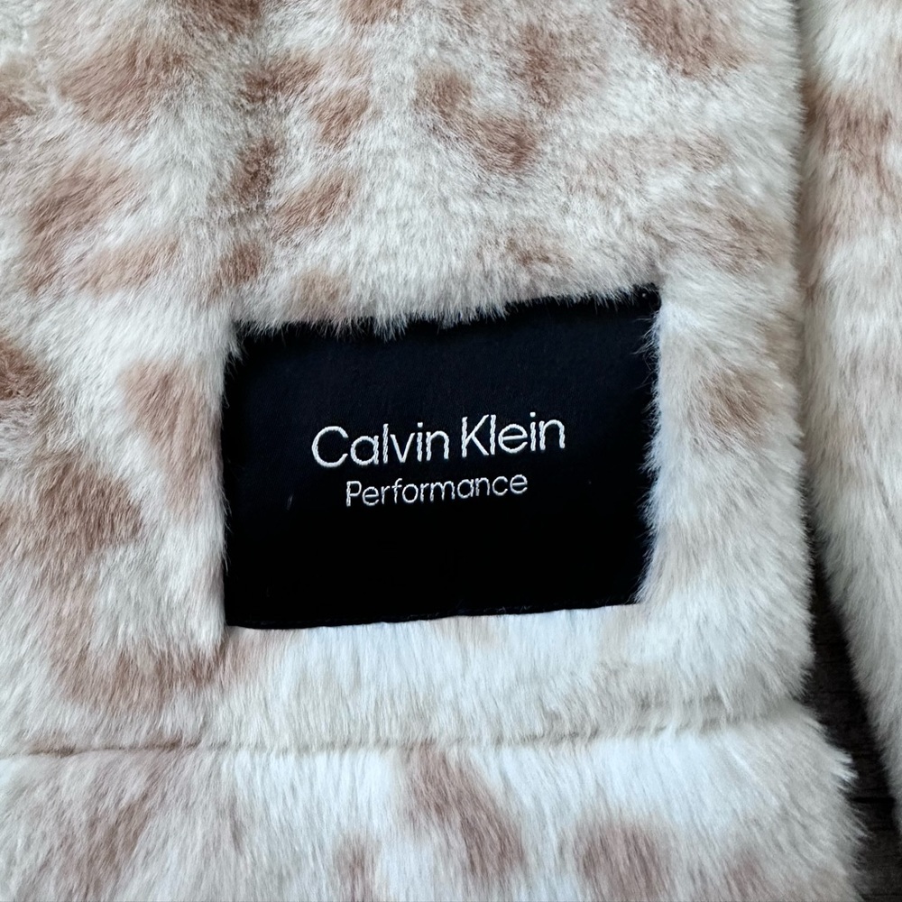 Calvin Klein Performance 3/4 zip - Picture 3 of 8